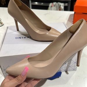 Nude 7.5 Aldo heels.